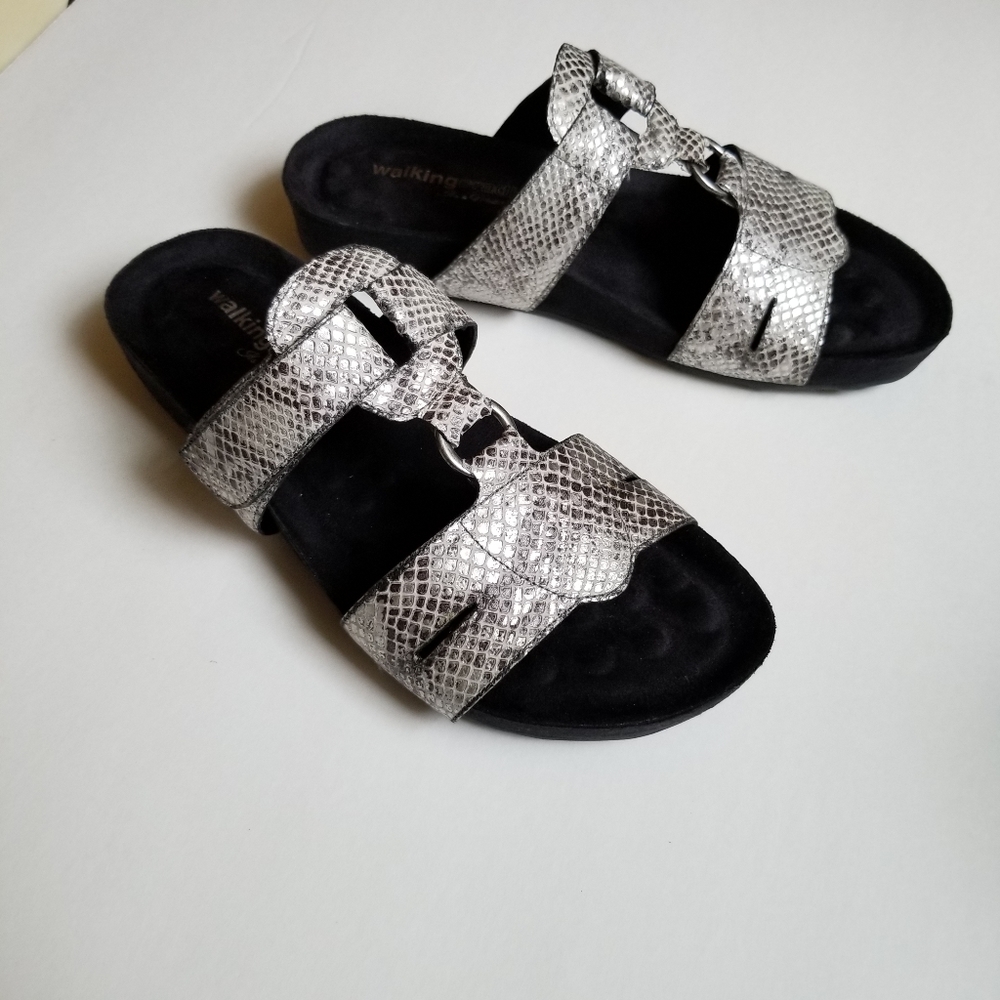 Walking Cradles Penny black & silver size 7W NIB